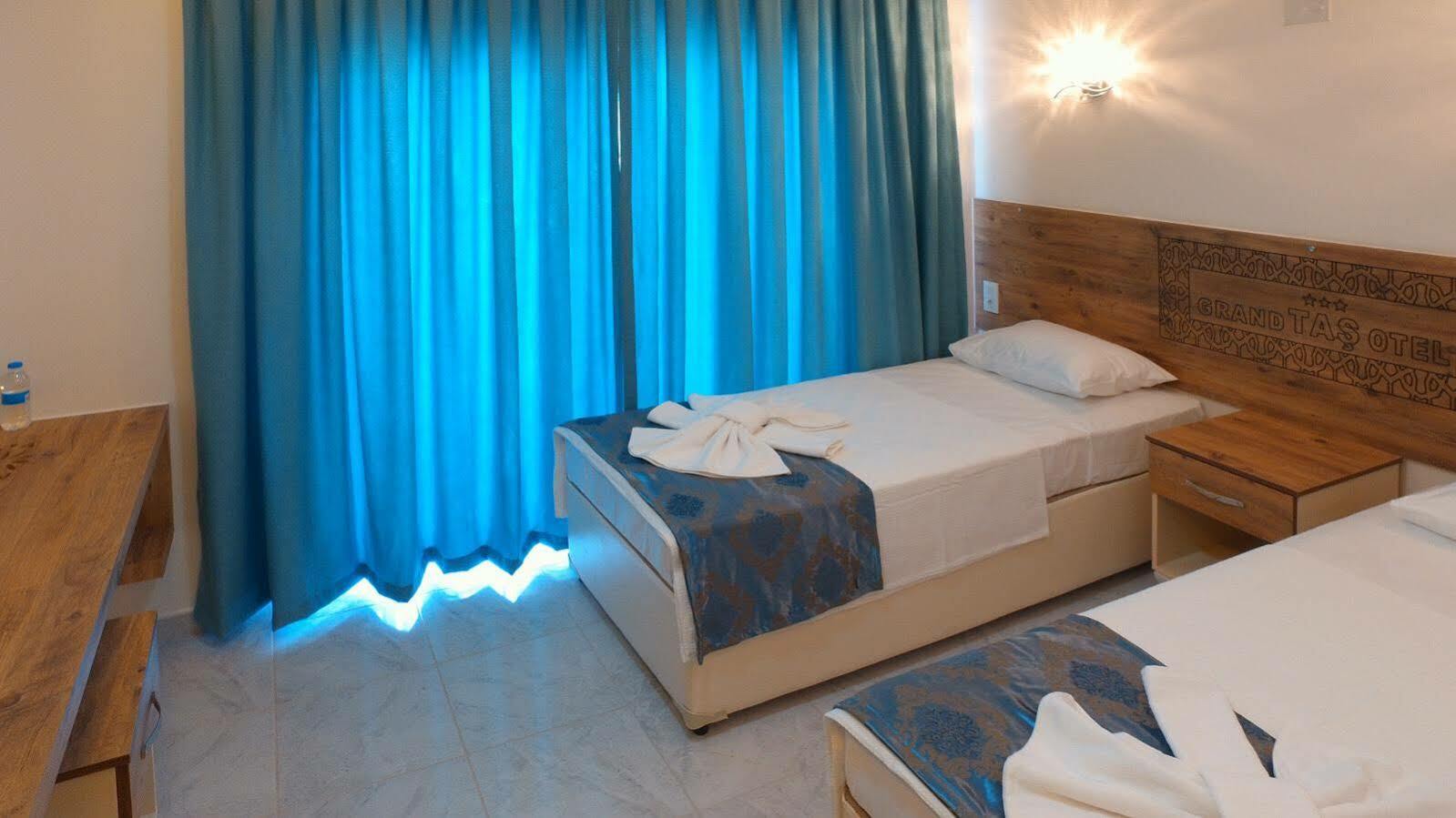 Mut Grand Tas Otel מראה חיצוני תמונה